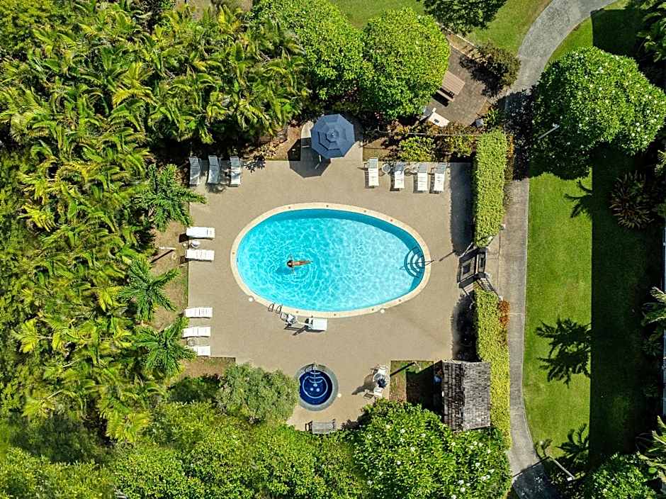 Plantation Hale Suites
