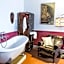 Soprarno Suites