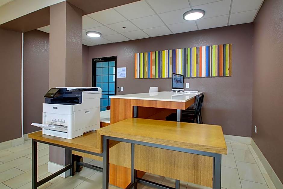 Holiday Inn Express Hotel & Suites Lebanon By IHG