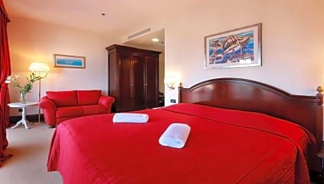 Superior Double Room with Sea view and balcony