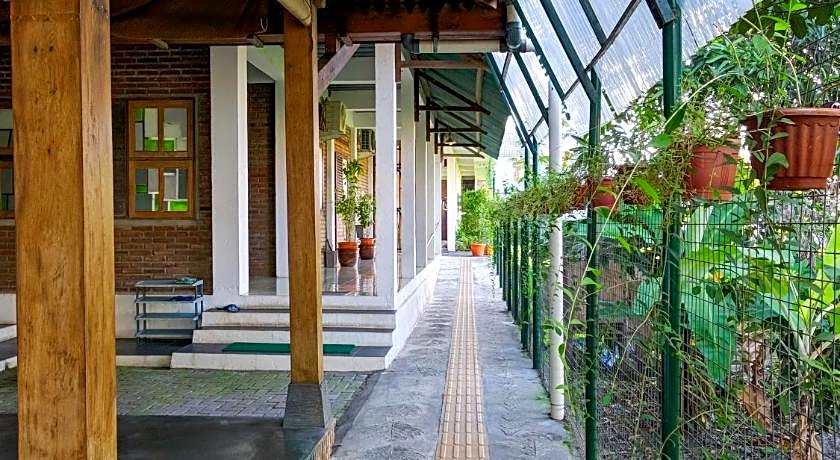 Griya Jagadhaya Guesthouse