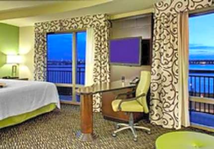 Hampton Inn & Suites Baton Rouge Downtown