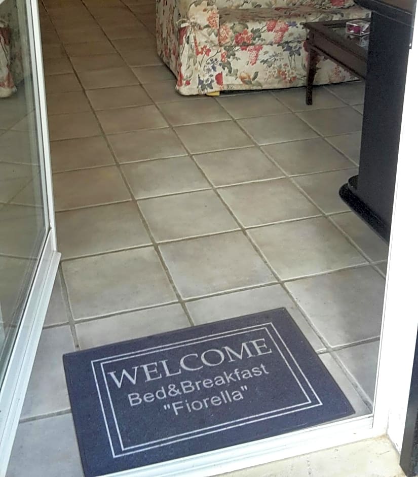 Bed&Breakfast "Fiorella" sul Lago