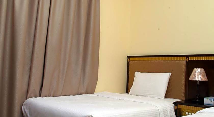Dream Palace Hotel