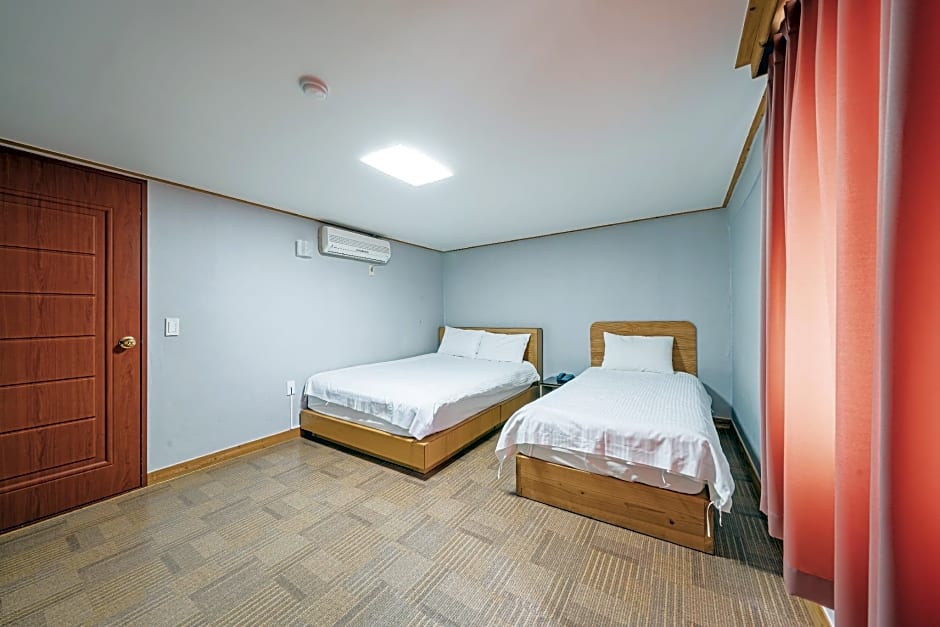 Hotel G