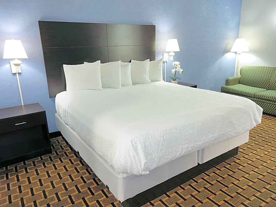 Days Inn by Wyndham Glen Allen