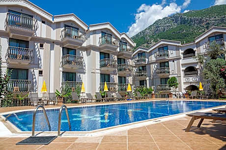 Magic Tulip Beach Hotel