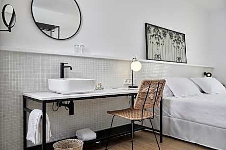 Twin Room with Balcony