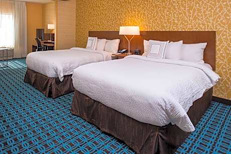 Suite, 2 Queen, Sofa bed