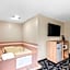 Quality Inn & Suites Howe - Sturgis