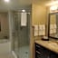 1 bedroom condo F1 / Superbowl Availability