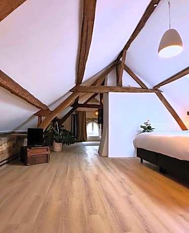 Suite with Garden View