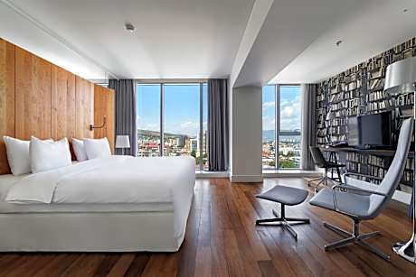 Standard King Room with Pool View