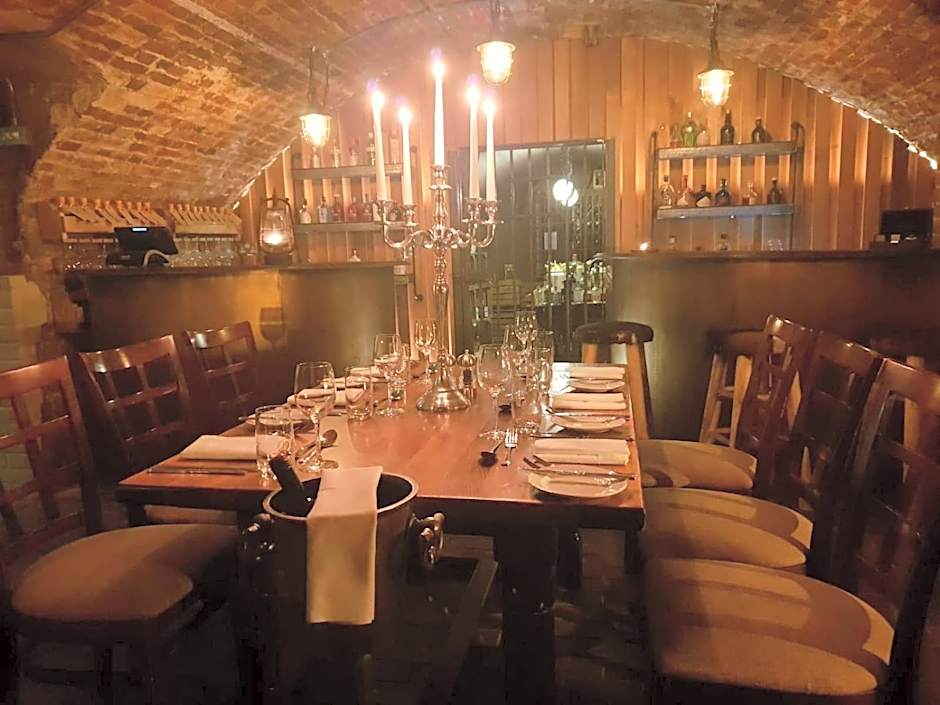 Best Western Plus Windmill Village Hotel