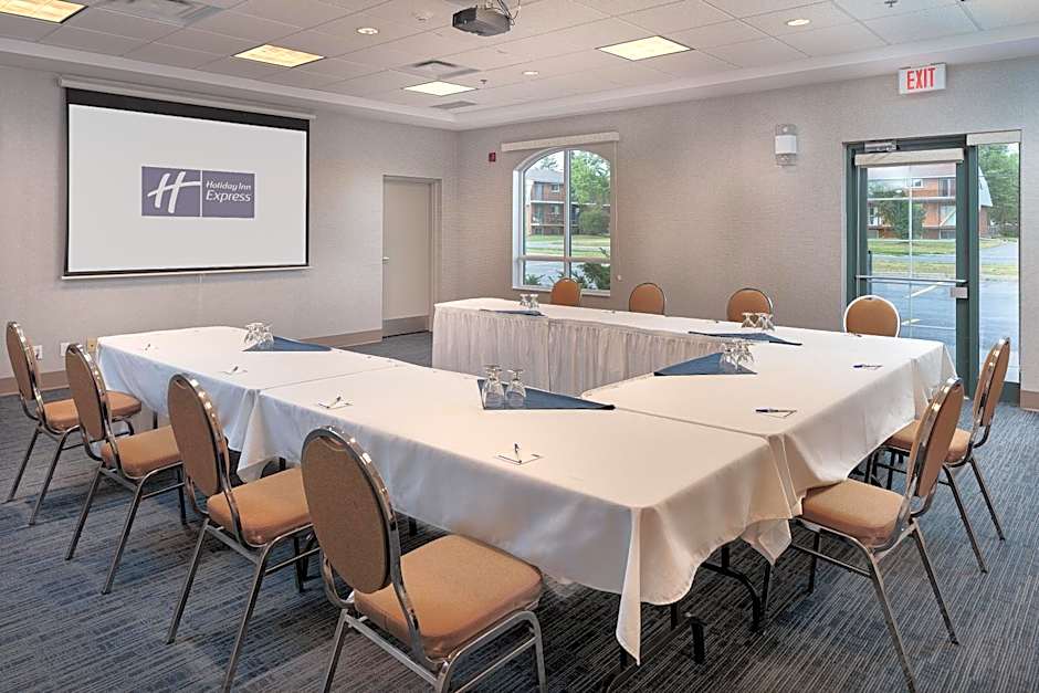 Holiday Inn Express Belleville By IHG