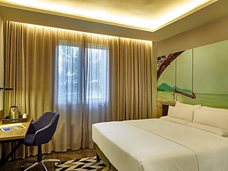 Superior Apartment with One Queen Bed