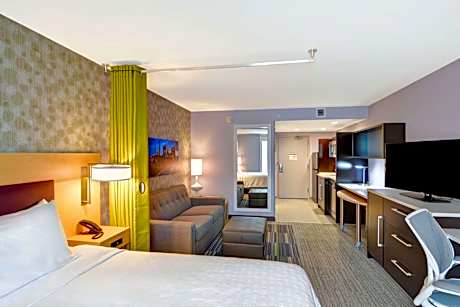 2 Queen Beds Studio Nonsmoking