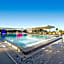 Amazing Pool - Gym - Hot Tub - Near Beach