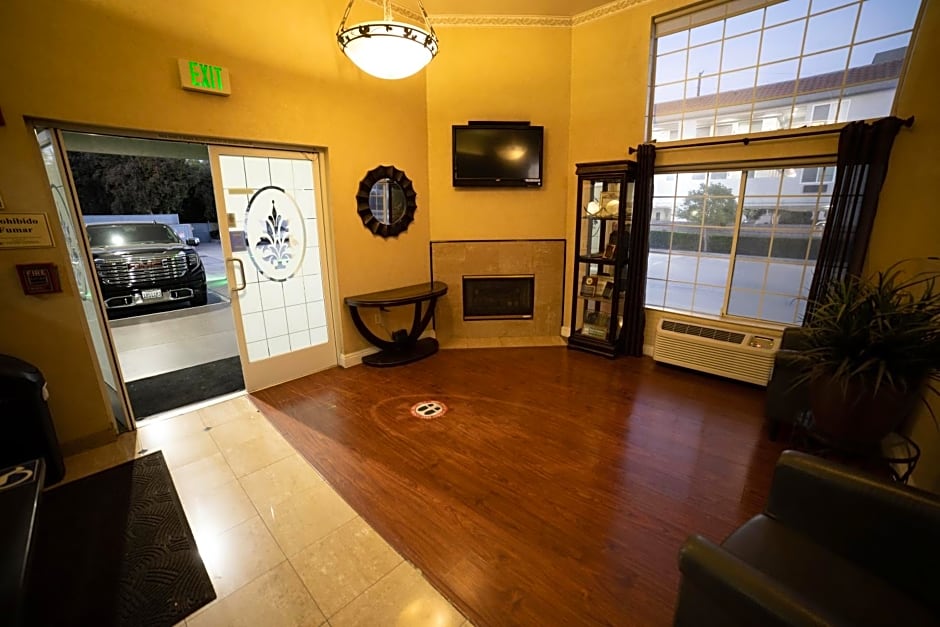 Mid City Inn & Suites Pico Rivera