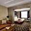 100 Queen's Gate Hotel London, Curio Collection by Hilton