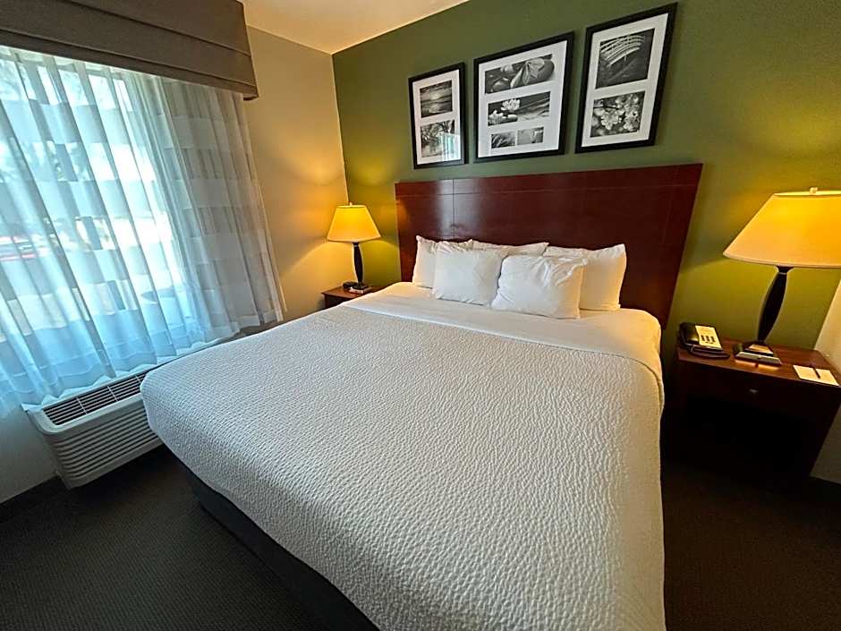 Sleep Inn & Suites Manchester