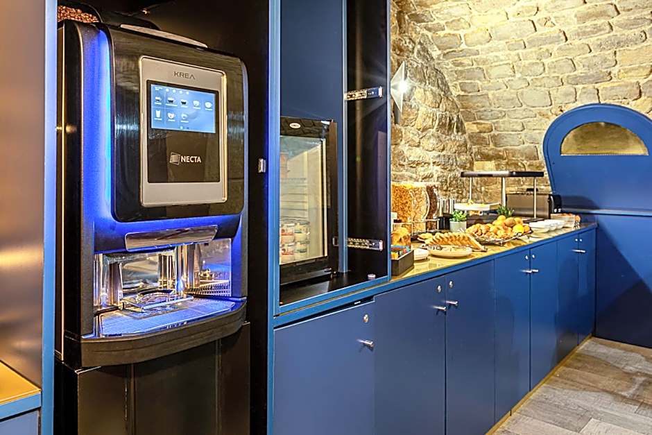 Trianon Gare De Lyon