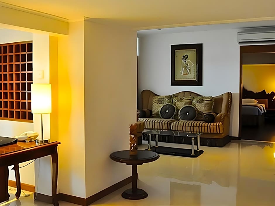 Patra Semarang Hotel & Convention
