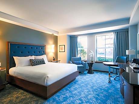 Premier King Room with Water View