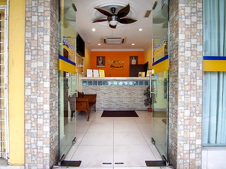 Sun Inns Hotel Equine - Seri Kembangan