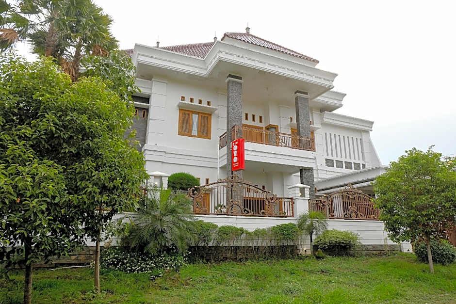Daffi Family Residence by OYO Rooms – Malang, MO