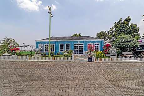 Collection O 90617 Rumah Oma Opa Syariah