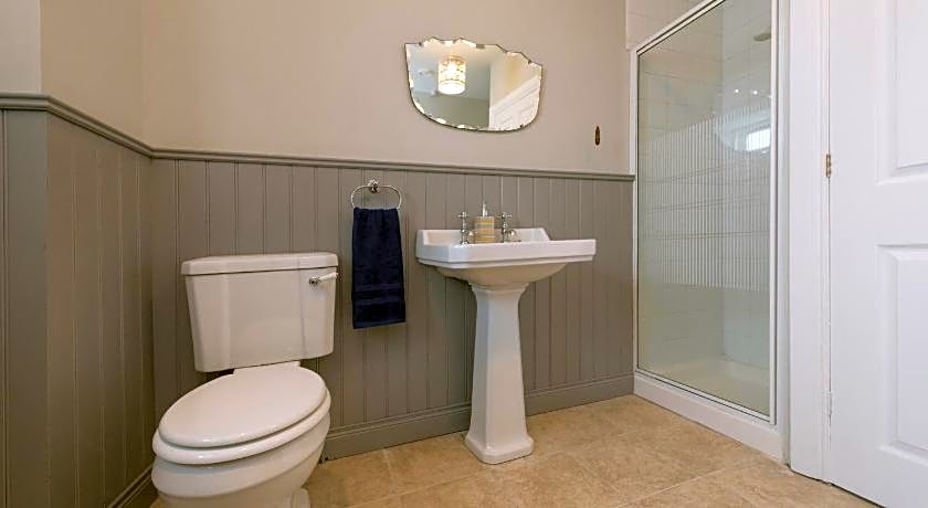 Hamilton House Holiday Apartments