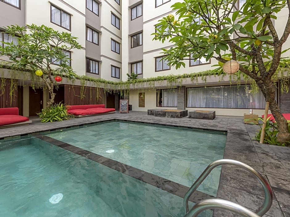 Hotel Dafam Savvoya Seminyak