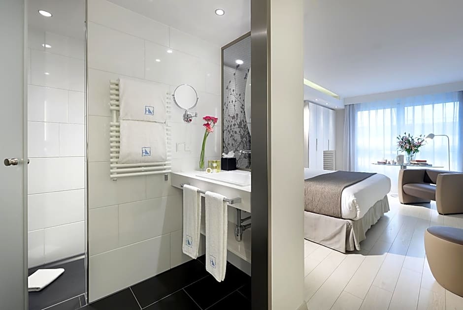 Eurostars Book Hotel