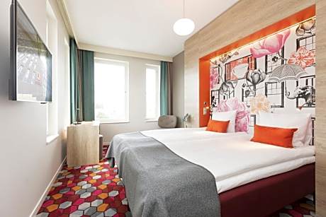 Stylish Twin Room