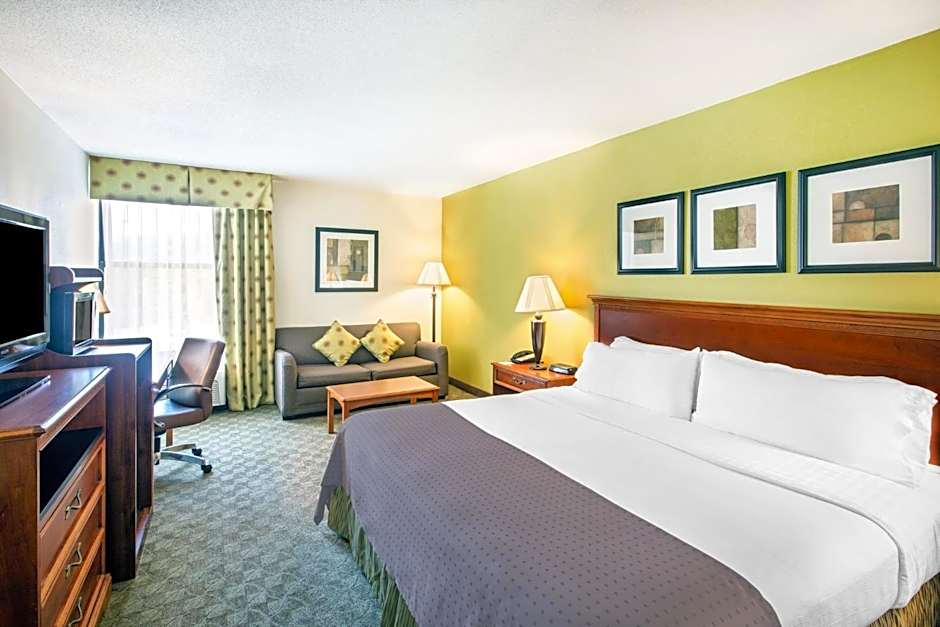 Holiday Inn Roanoke - Tanglewood Route 419 & I 581 By IHG