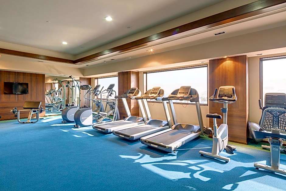 Balaji Sarovar Premiere