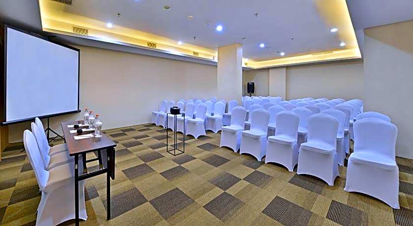 Whiz Prime Hotel Basuki Rahmat Malang