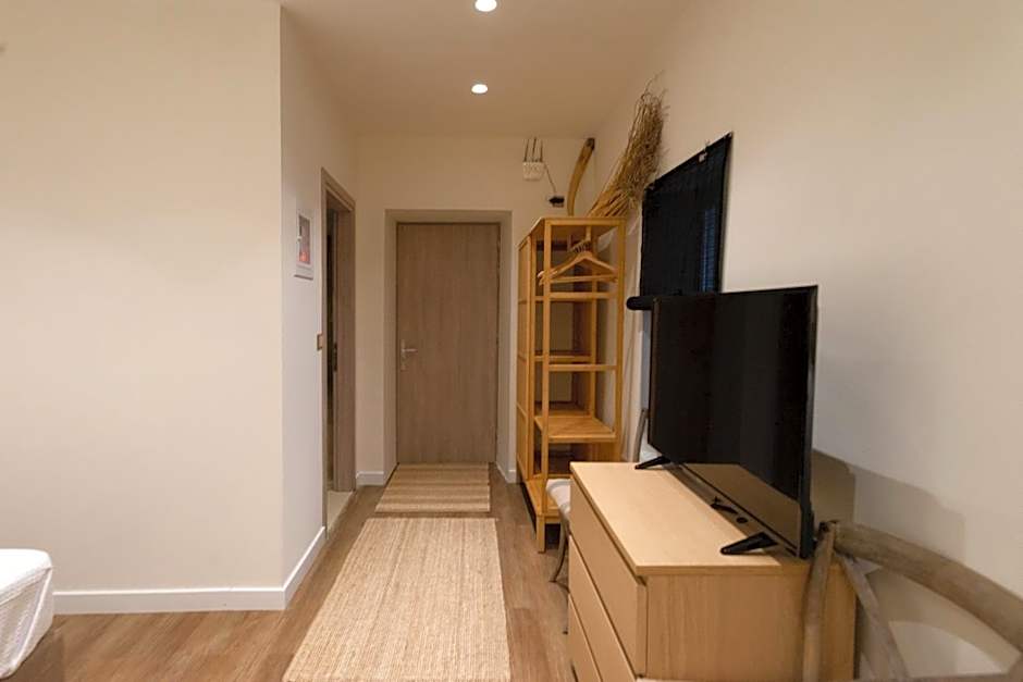 Pylosea Luxury Lodge