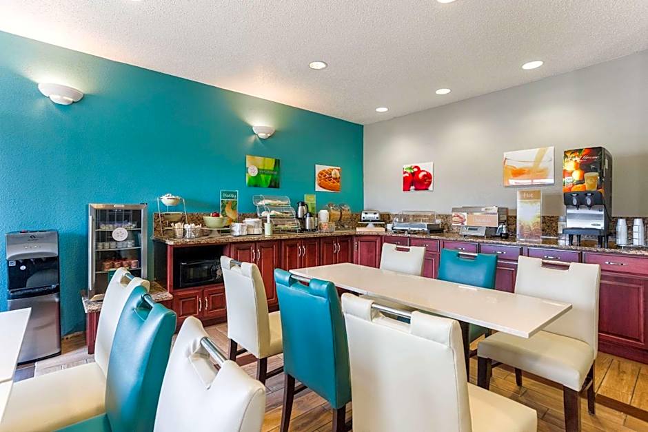 Quality Inn & Suites Ferdinand