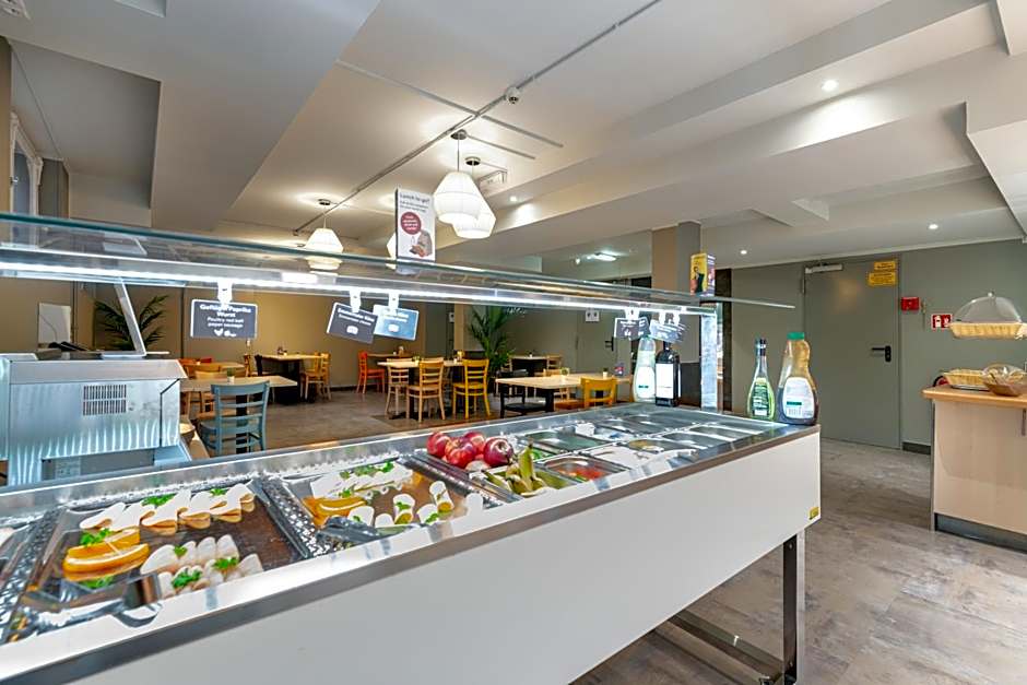 A&O Hamburg Hammer Kirche