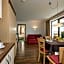Apart-Hotel Aurora Fiss