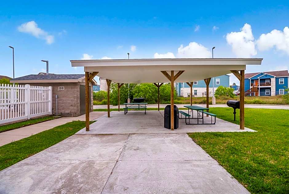 Studio 6-Ingleside, TX