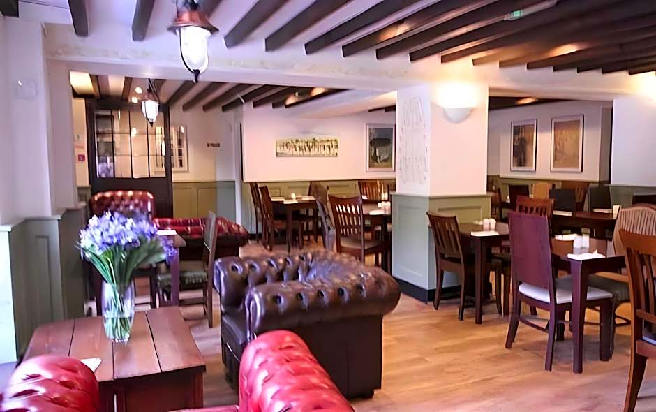 Pilgrims Hotel