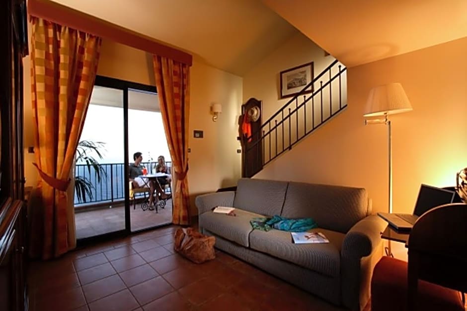 Capo Dei Greci Taormina Coast Hotel & SPA