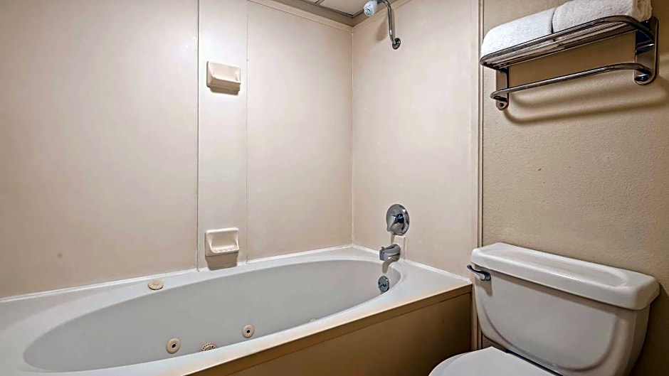 Best Western Windsor Suites