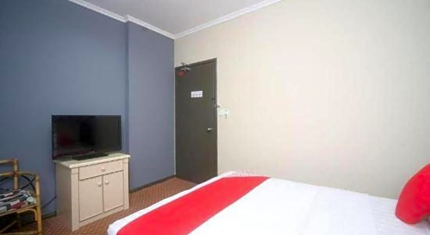 OYO 563 Jockey Lodge Hotel