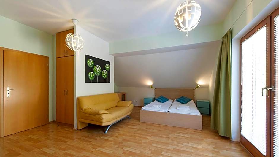Hotel Garni Pod Skalkou