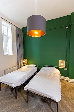 Twin Room with Bathroom