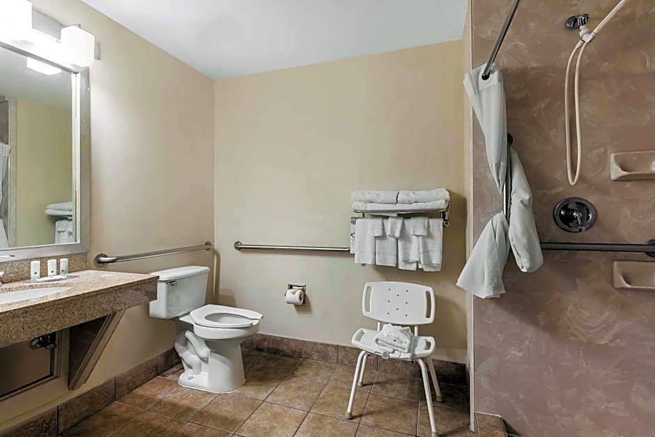 Quality Inn & Suites Granbury